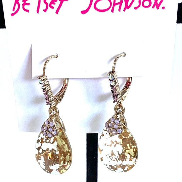 Betsey Johnson Jewelry - Betsey Johnson Crystal Drops Dangling Earrings